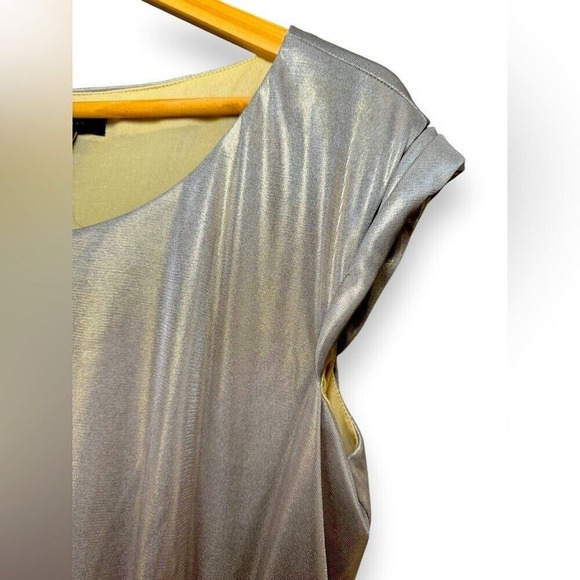 Luxurious‎ Cynthia Steffe Metallic Gold Cap Sleeve Dress | Size Medium - Picture 3 of 9